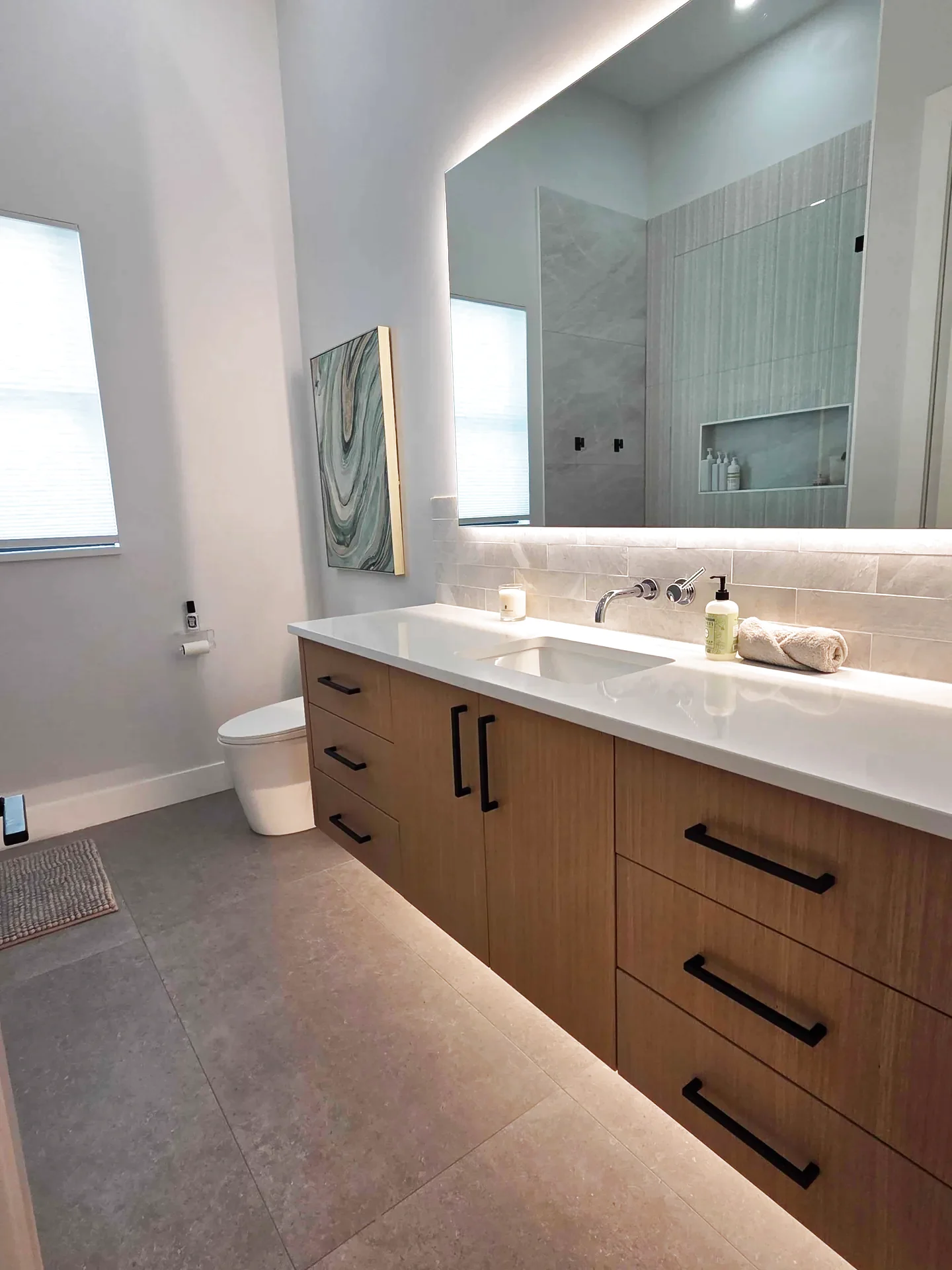 Spa-Style Floating Vanity Bath